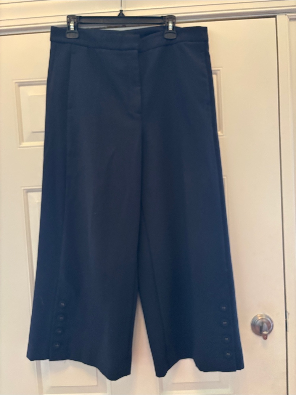 Ann Taylor Black Wide-Leg Cropped Dress Pants